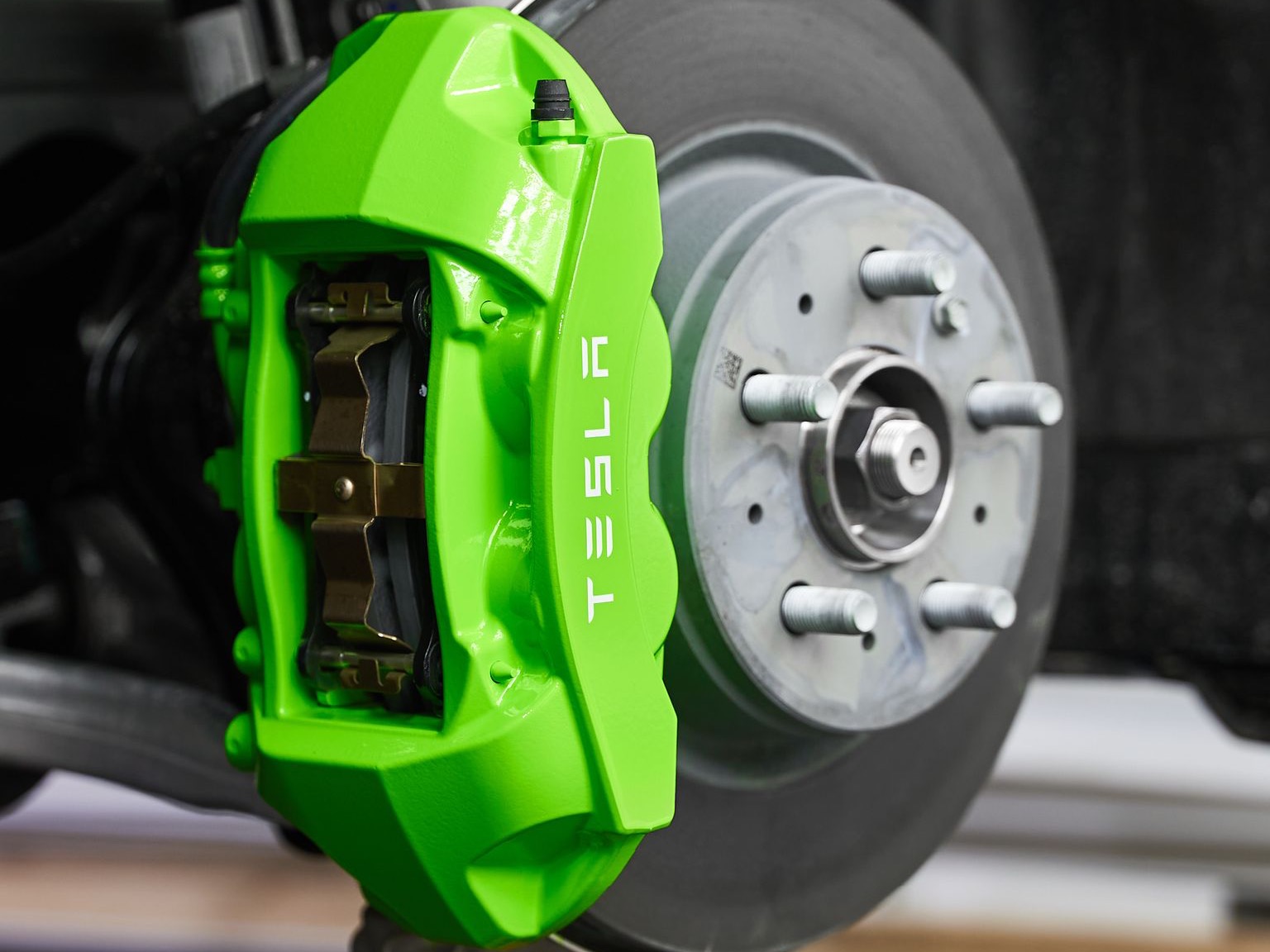 Car Brake Caliper Refurbishment London & Custom Brake Calipers